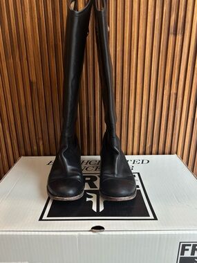 Frye Melissa Button women’s boots 7.5